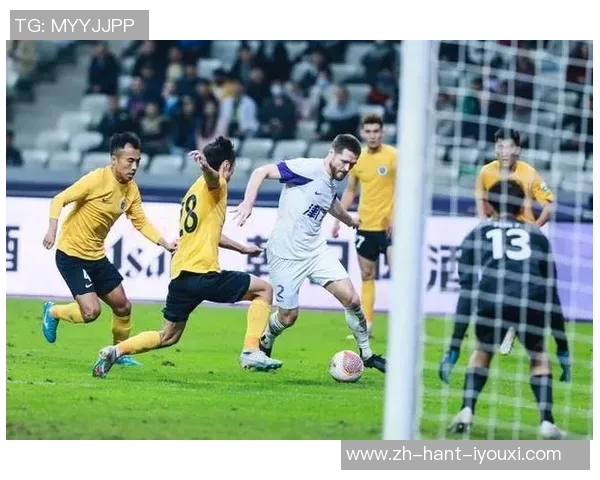 中超精彩对决深圳队迎战强敌全力争胜展现球队实力