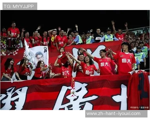 恒大与宏远的巅峰对决谁能在赛场上笑到最后揭晓篮球传奇新篇章